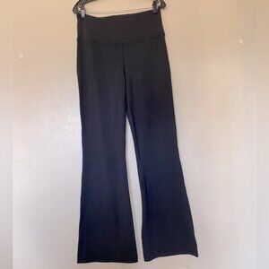 Lululemon Groove Super High Rise Flare Pant Size 4 🖤 Black EUC